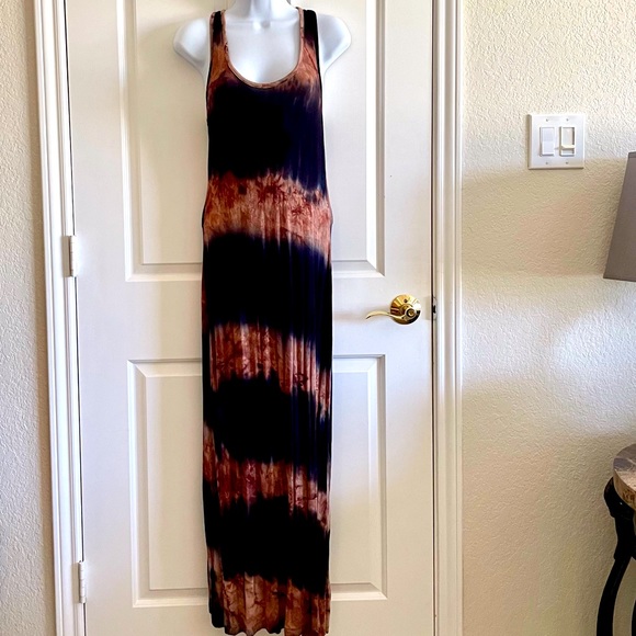 Tie-Dye Navy and Copper Maxi Dess - Picture 9 of 9